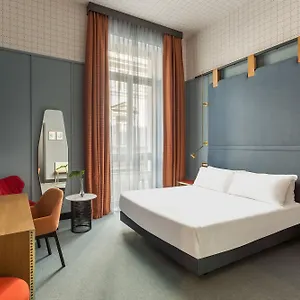 Mate Collection Giulia, Hotel Milaan